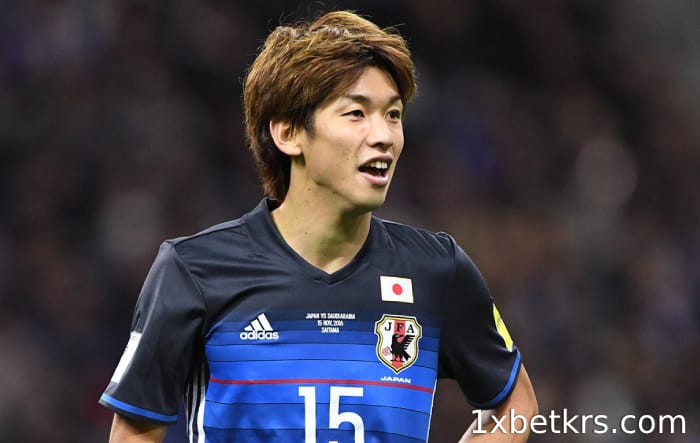 大迫勇也 – 2018年と2022年のワールドカップで2ゴール